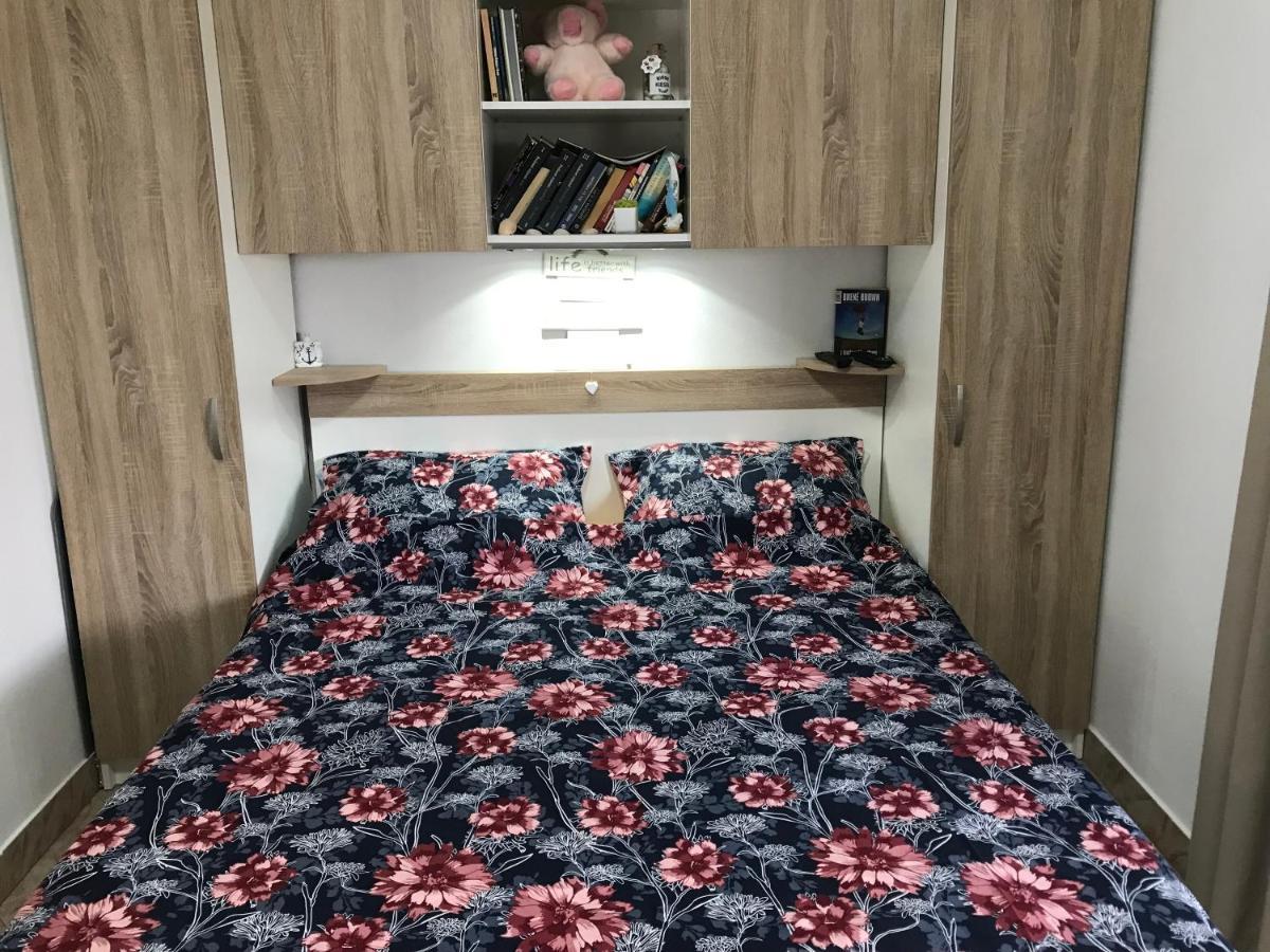 Botic Apartments Сило Экстерьер фото