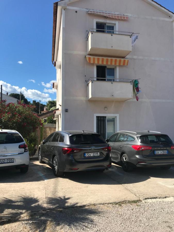 Botic Apartments Сило Экстерьер фото
